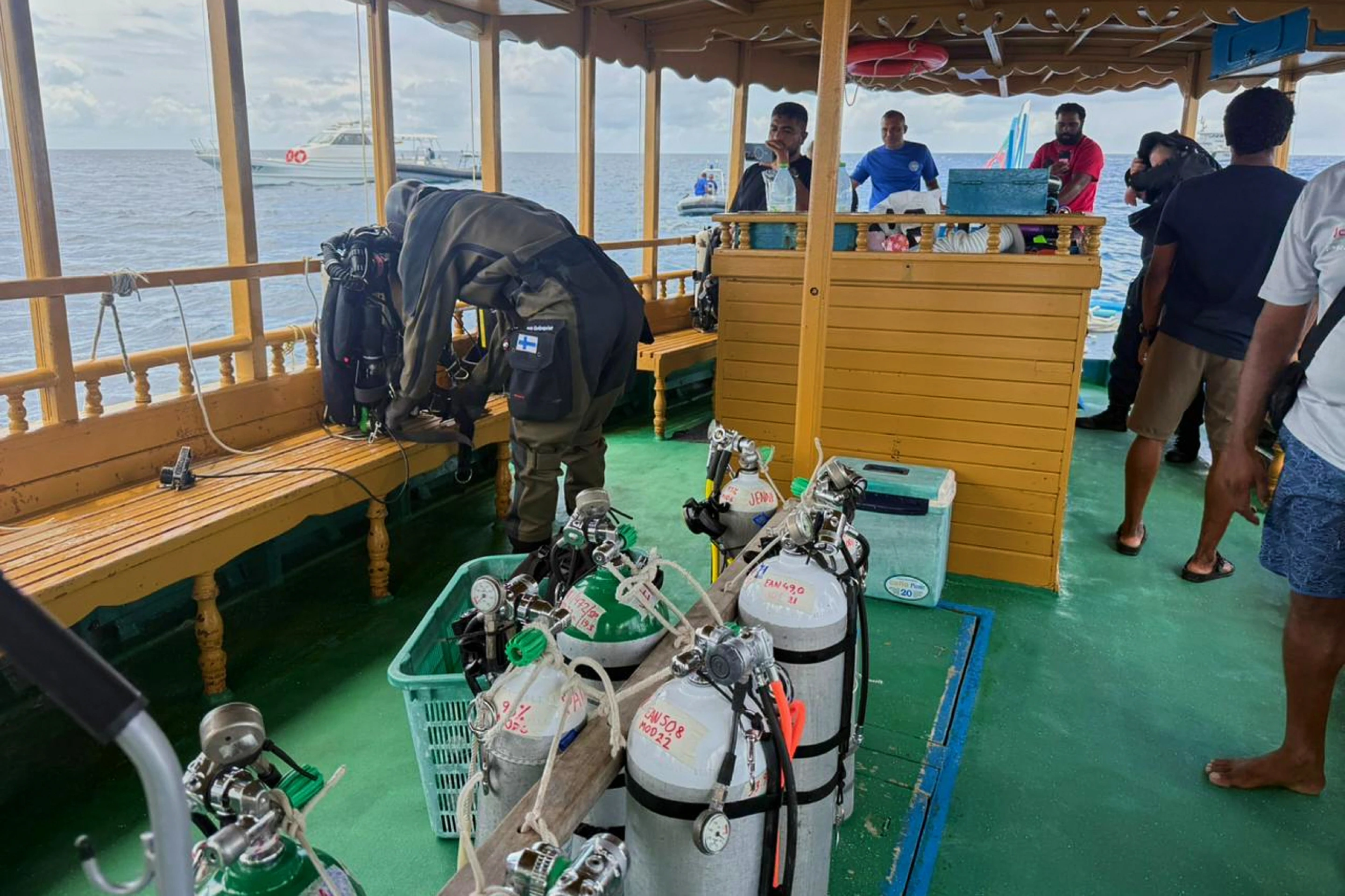 Finnish Divers Recover Bodies of Two Italian Tourists From Underwater Cave in Maldives
